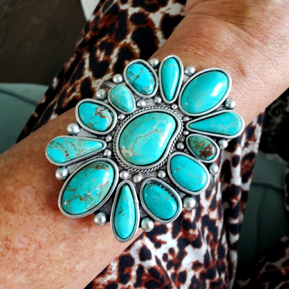 TURQUOISE SQUASH BLOSSUM  BRACELET